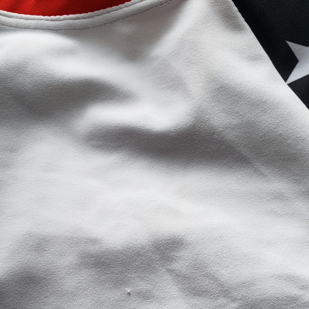 Koogi Stars Rashguard Top - Picture 4 of 7